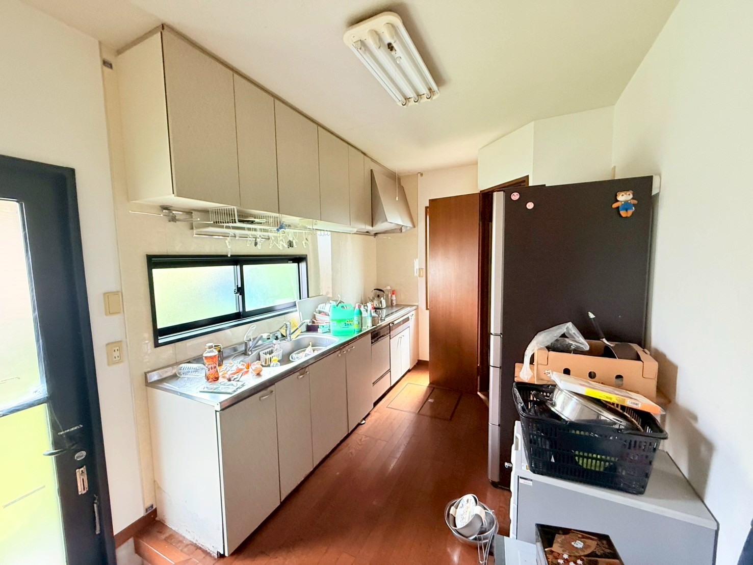 駐車場スペース広々！大家族や二世帯住宅にぴったりの間取り！の画像6