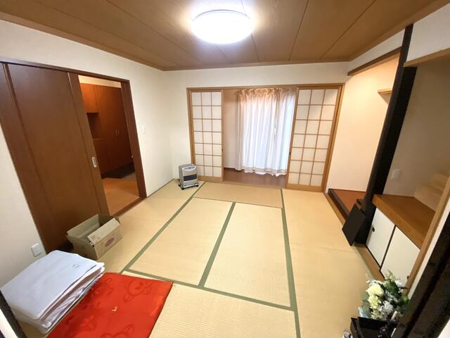太陽光パネル搭載の広々メーターモジュール住宅！丹波市山南町小野尻の物件の画像6