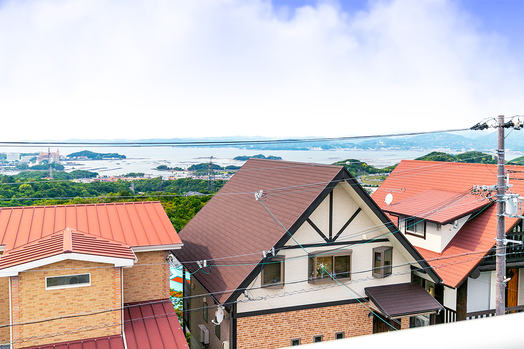 和歌山県白浜町堅田　海が見えるルーフバルコニーのある温泉付き築浅住宅のサムネイル画像6