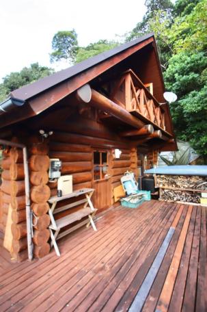 眺望を楽しむ高台のログハウス！日高郡由良町大引の中古ログハウス物件の画像9