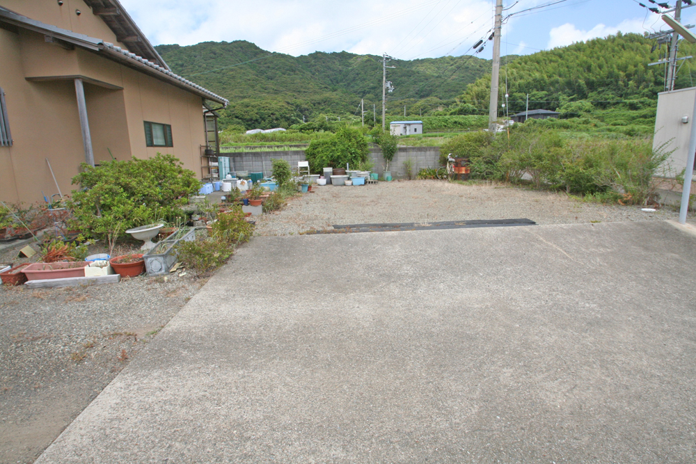 釣り場近くで自然満喫！日高町小中の平屋物件の画像8
