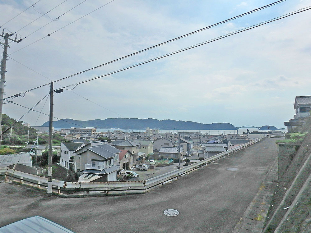眺望良好・土地広、2階建て木造物件！串本町鬮野川の物件の画像9