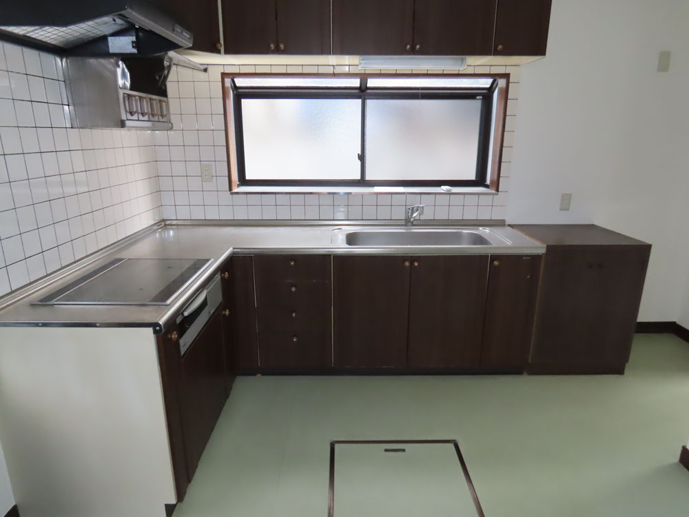 ガーデニングが楽しめる広い庭付き！白浜町堅田青葉台の中古２階建て物件の画像9