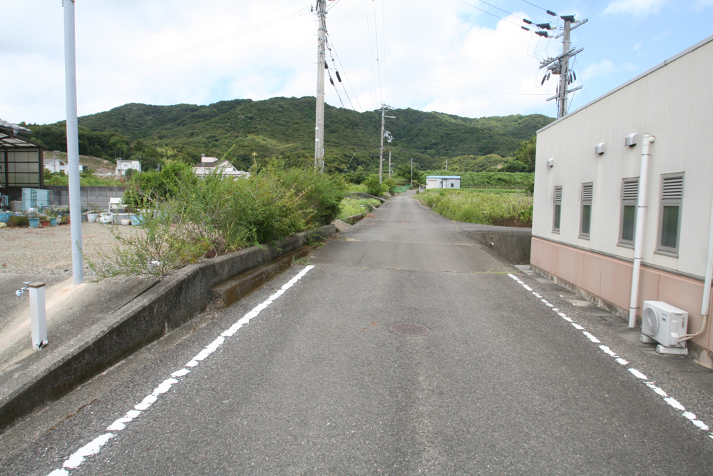 釣り場近くで自然満喫！日高町小中の平屋物件の画像9