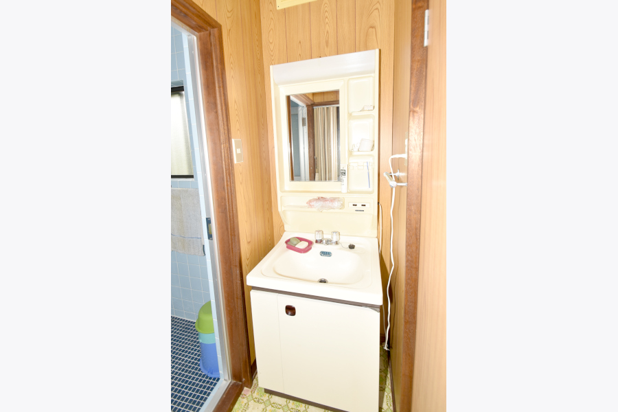 山の景色を楽しめるウッドデッキ付き！上郡町播磨自然高原の平家建別荘物件の画像10