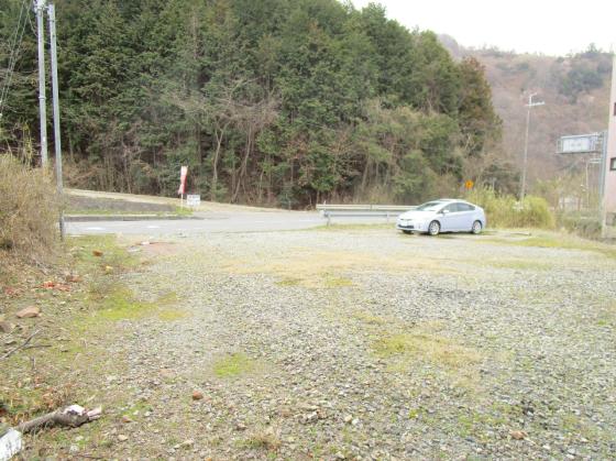 国道173号線に面す、大型車入出庫可能な倉庫付き土地です、新名神川西ICまで車で20分の好アクセス、実測約380平米です。の画像12