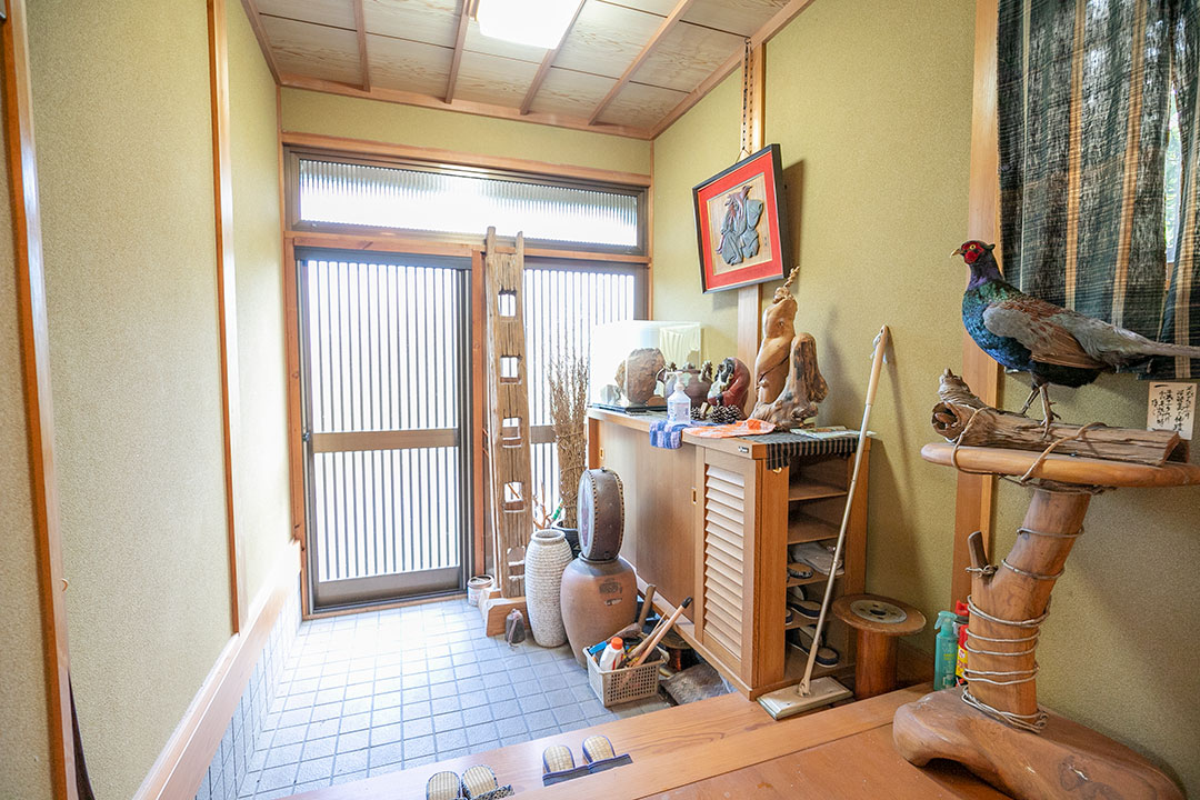 三重県伊賀市槇山　炉端焼居酒屋風の囲炉裏部屋がある和風中古住宅のサムネイル画像11