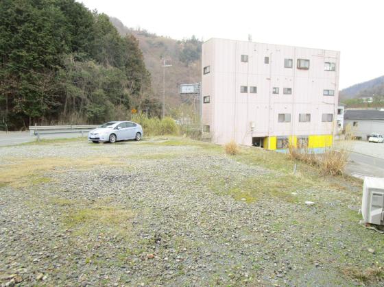 国道173号線に面す、大型車入出庫可能な倉庫付き土地です、新名神川西ICまで車で20分の好アクセス、実測約380平米です。の画像13