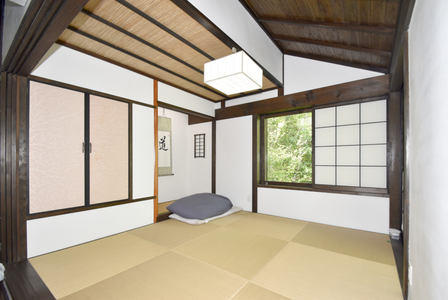 薪ストーブで暖かく過ごす！上郡町播磨自然高原HT地区の別荘物件の画像13