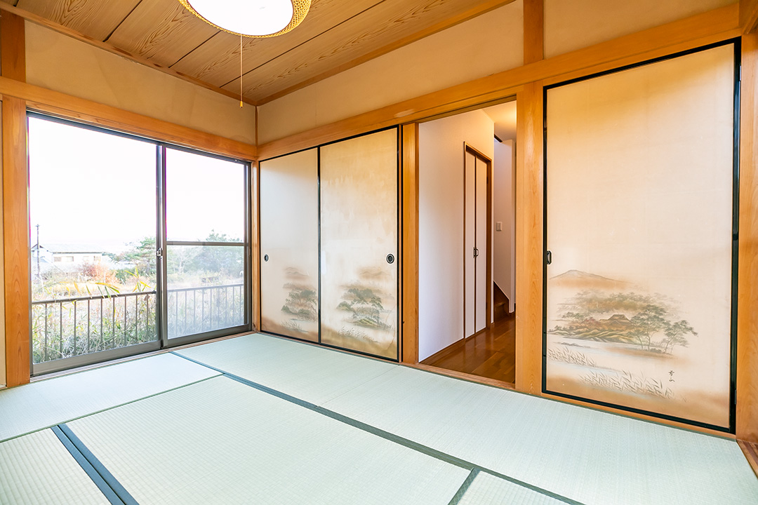 三重県伊賀市上神戸　静かな住宅地に建つ見晴らしのいい中古住宅のサムネイル画像14