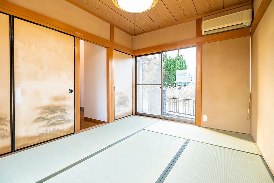 三重県伊賀市上神戸　静かな住宅地に建つ見晴らしのいい中古住宅のサムネイル画像15