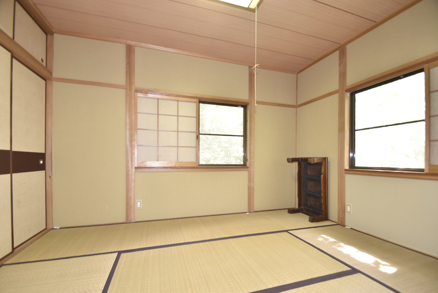 薪ストーブのぬくもりを楽しむ♪上郡町播磨自然高原K地区の別荘物件の画像17